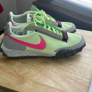 Nike woman’s sneakers